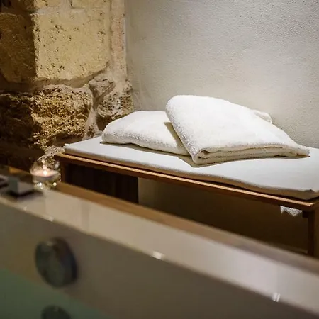 Sacratum Oda ve Kahvaltı 4*