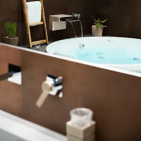 Oda ve Kahvaltı Sacratum