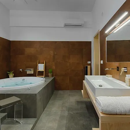 Sacratum Oda ve Kahvaltı 4*